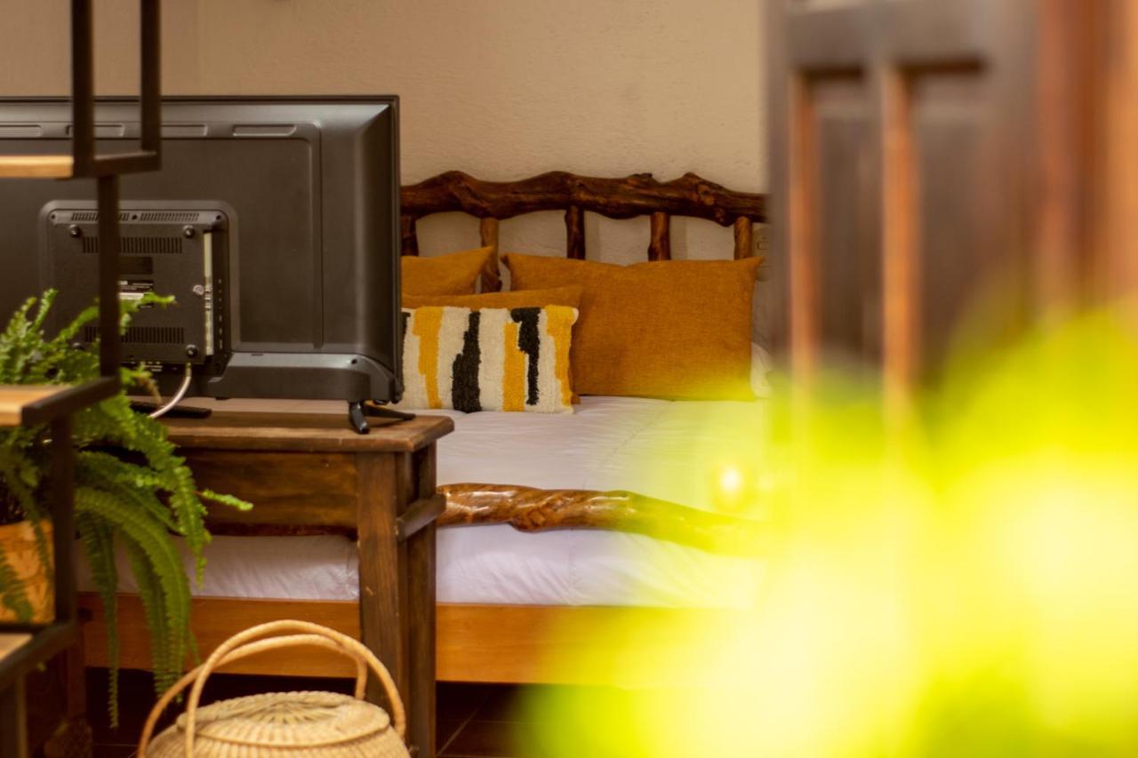 Hotel La Villa Serena Antigua Eksteriør bilde