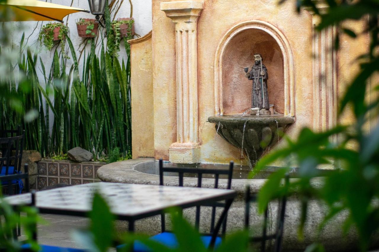 Hotel La Villa Serena Antigua Eksteriør bilde