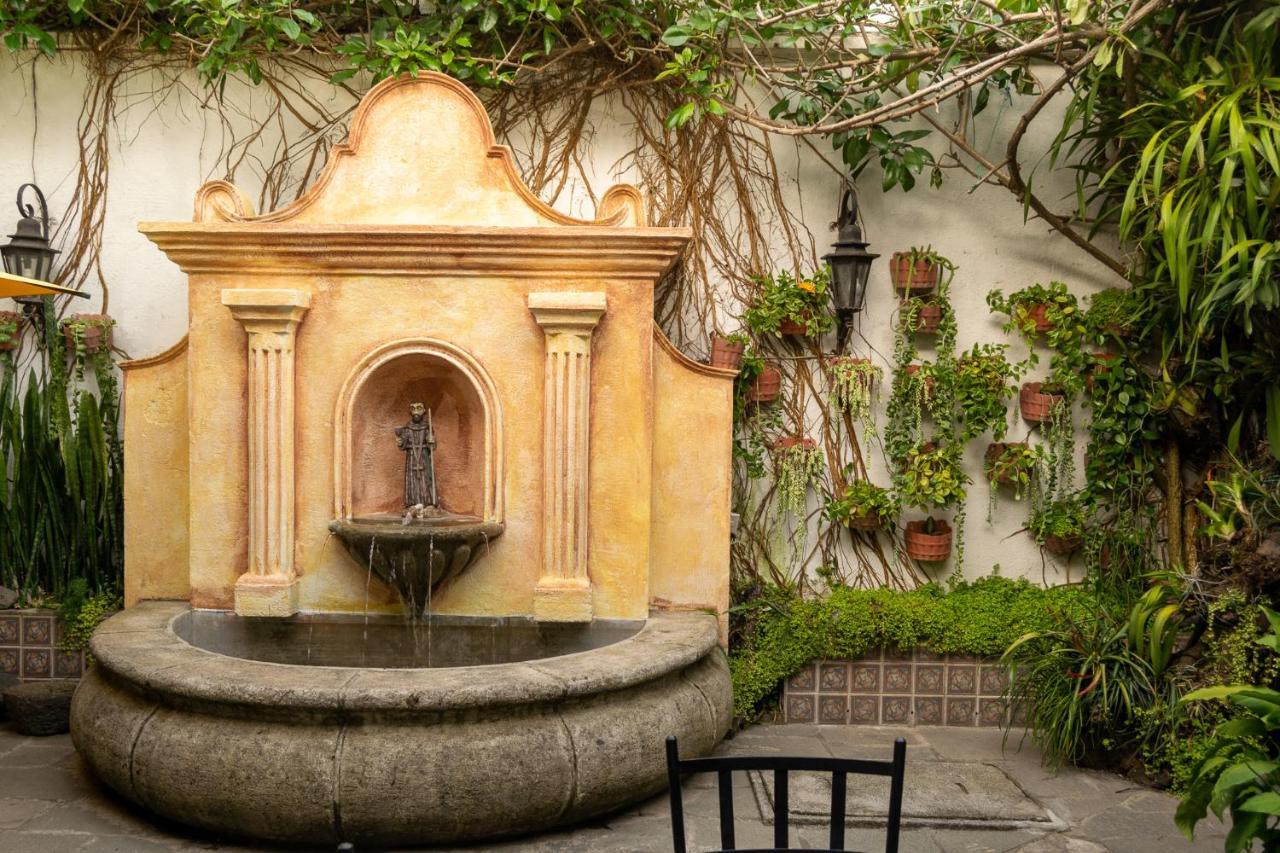 Hotel La Villa Serena Antigua Eksteriør bilde