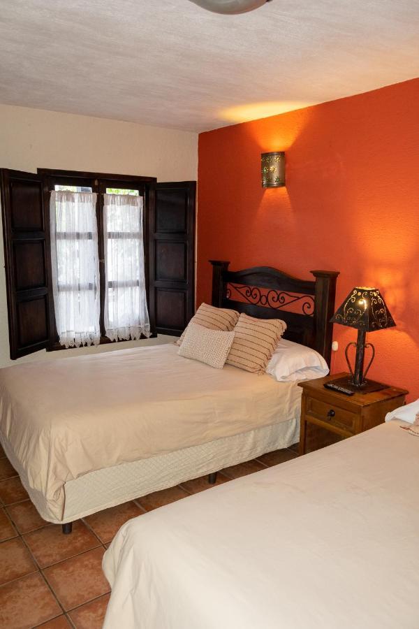Hotel La Villa Serena Antigua Eksteriør bilde