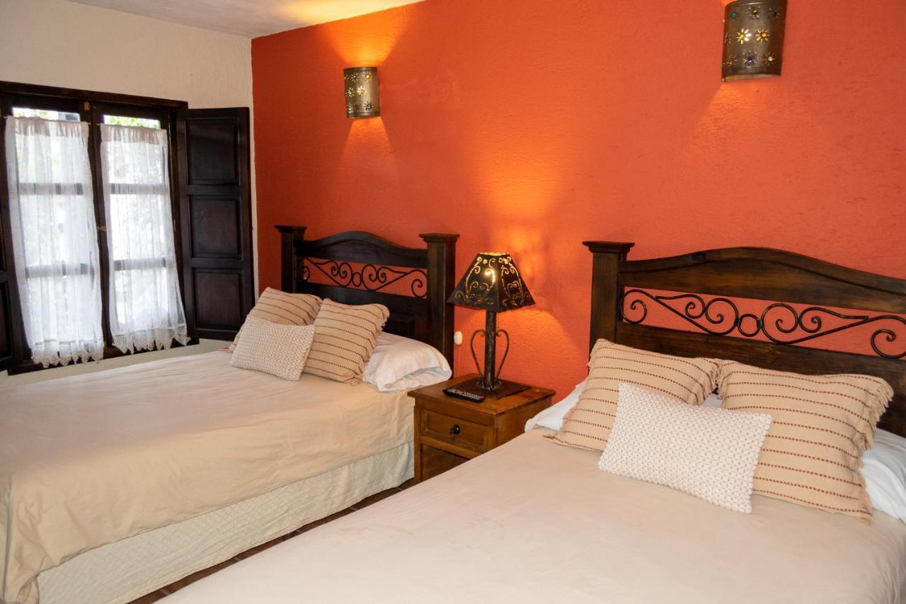 Hotel La Villa Serena Antigua Eksteriør bilde